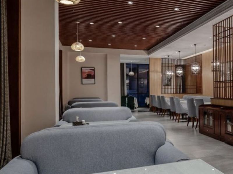 hotelPic