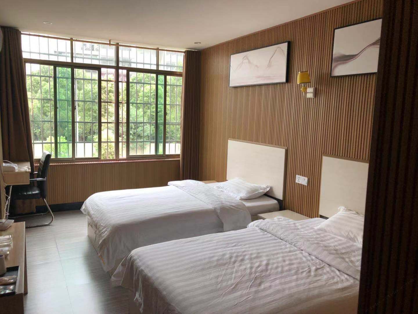 标准双床房