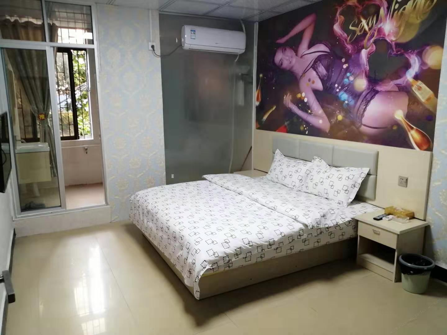 豪华大床房