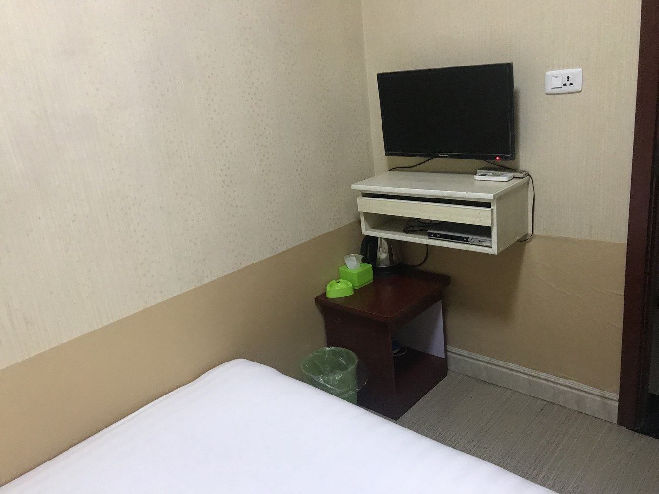 武汉锋尚公寓(6号店)