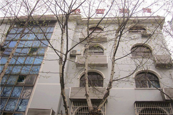 岳阳桥西宾馆