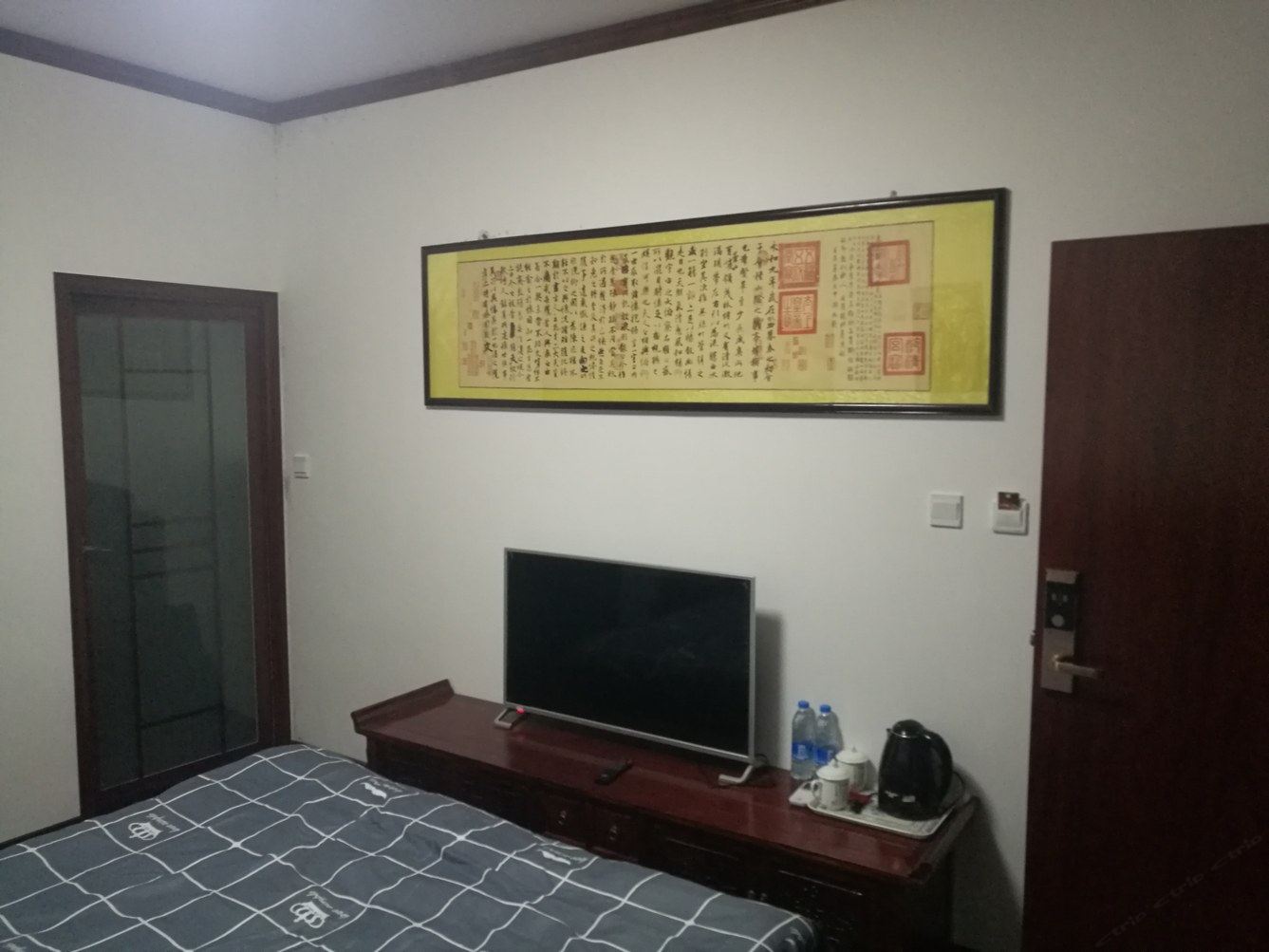 一室单床房(无窗)