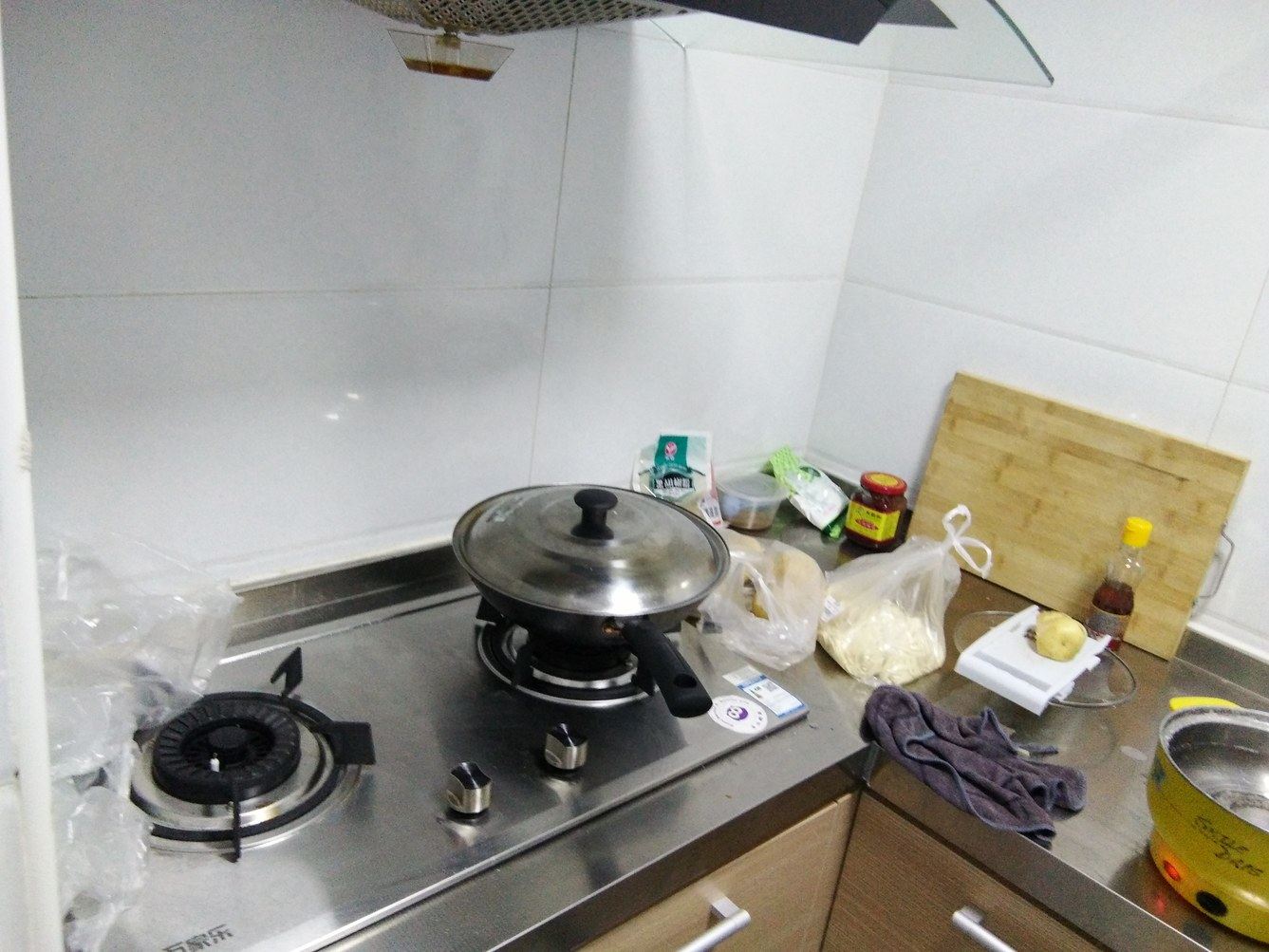 精装二室一厅套房