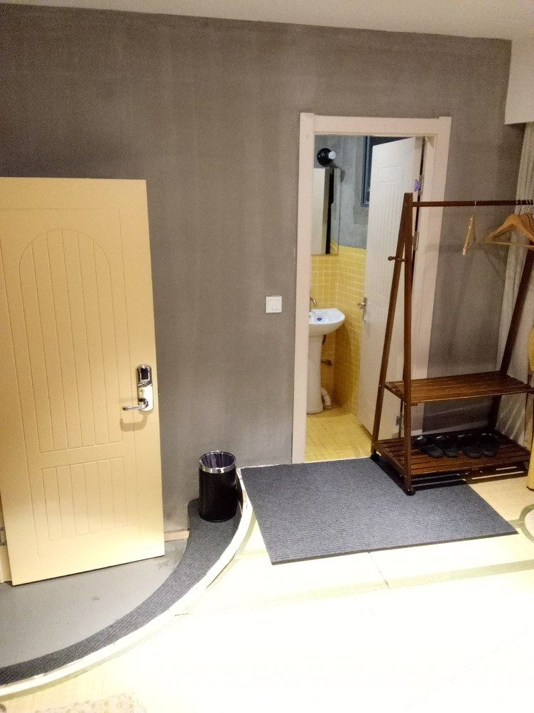 榻榻米一室榻榻米房