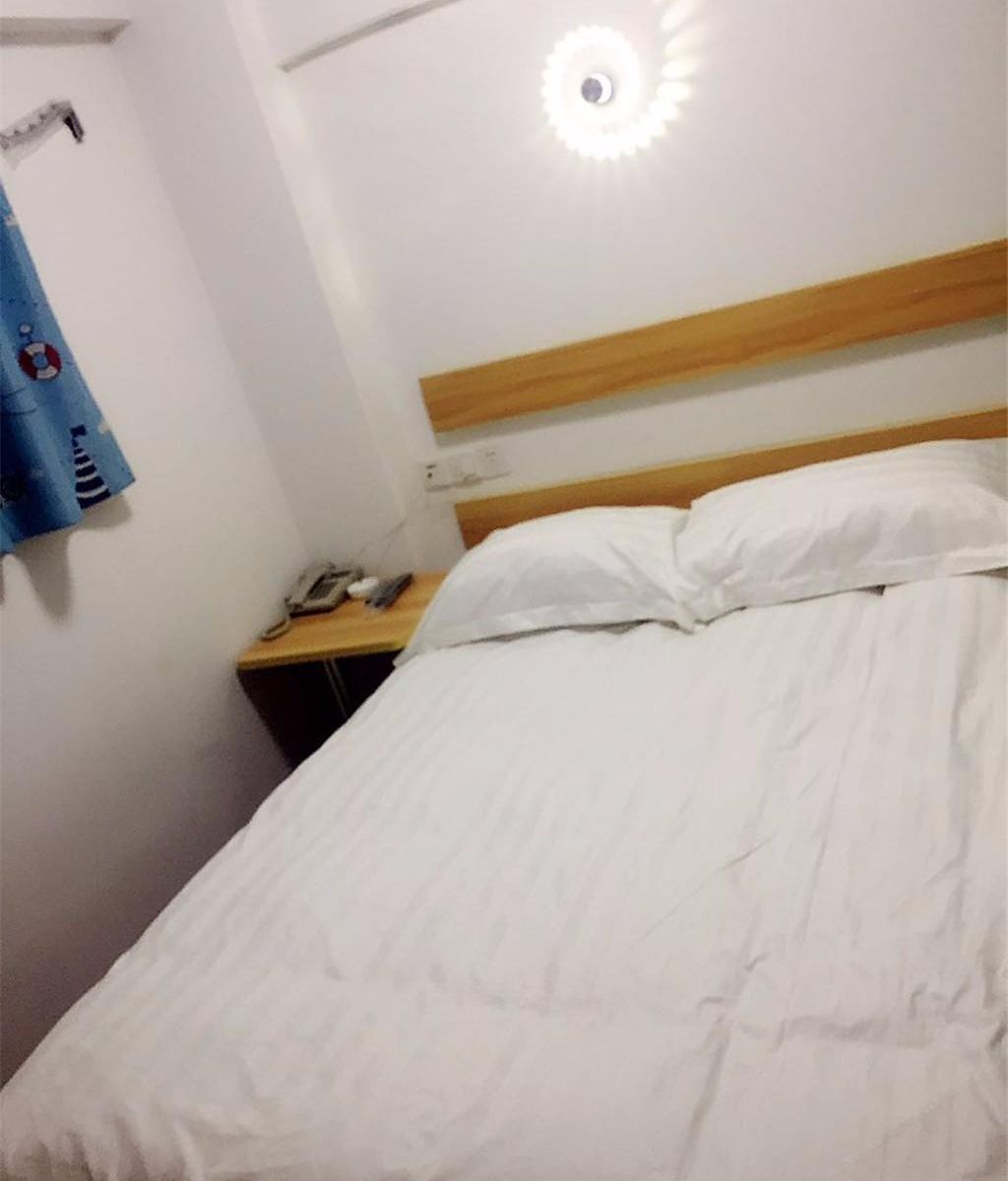 特惠大床房