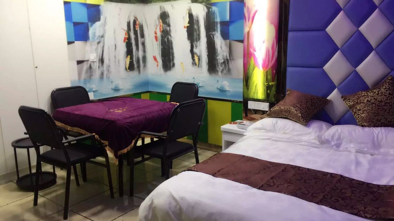 棋牌套房(无窗)