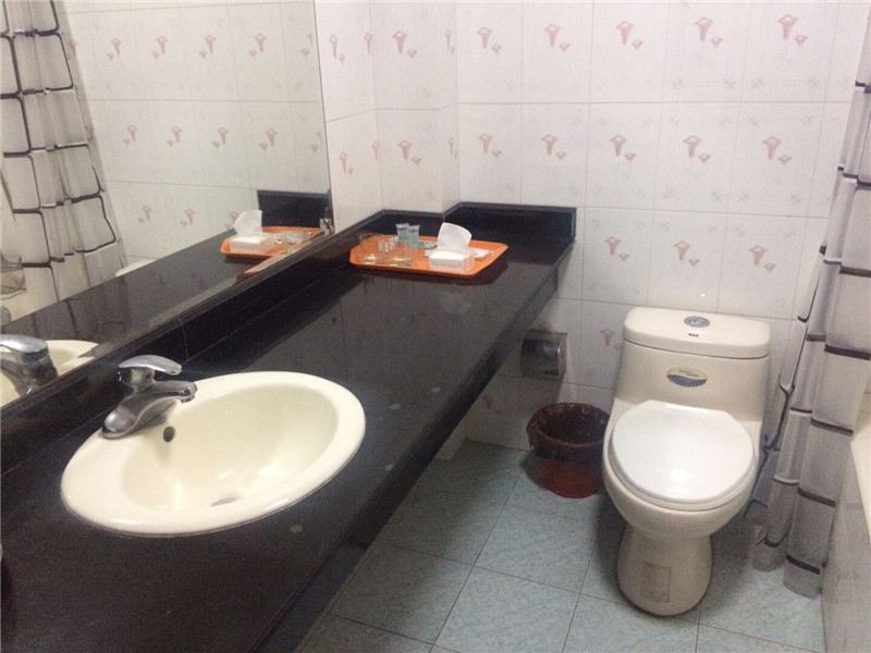普通大床房