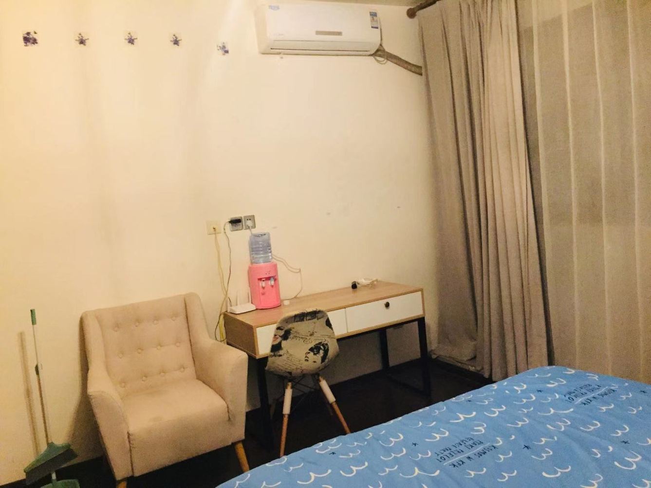 单身贵族一室大床房