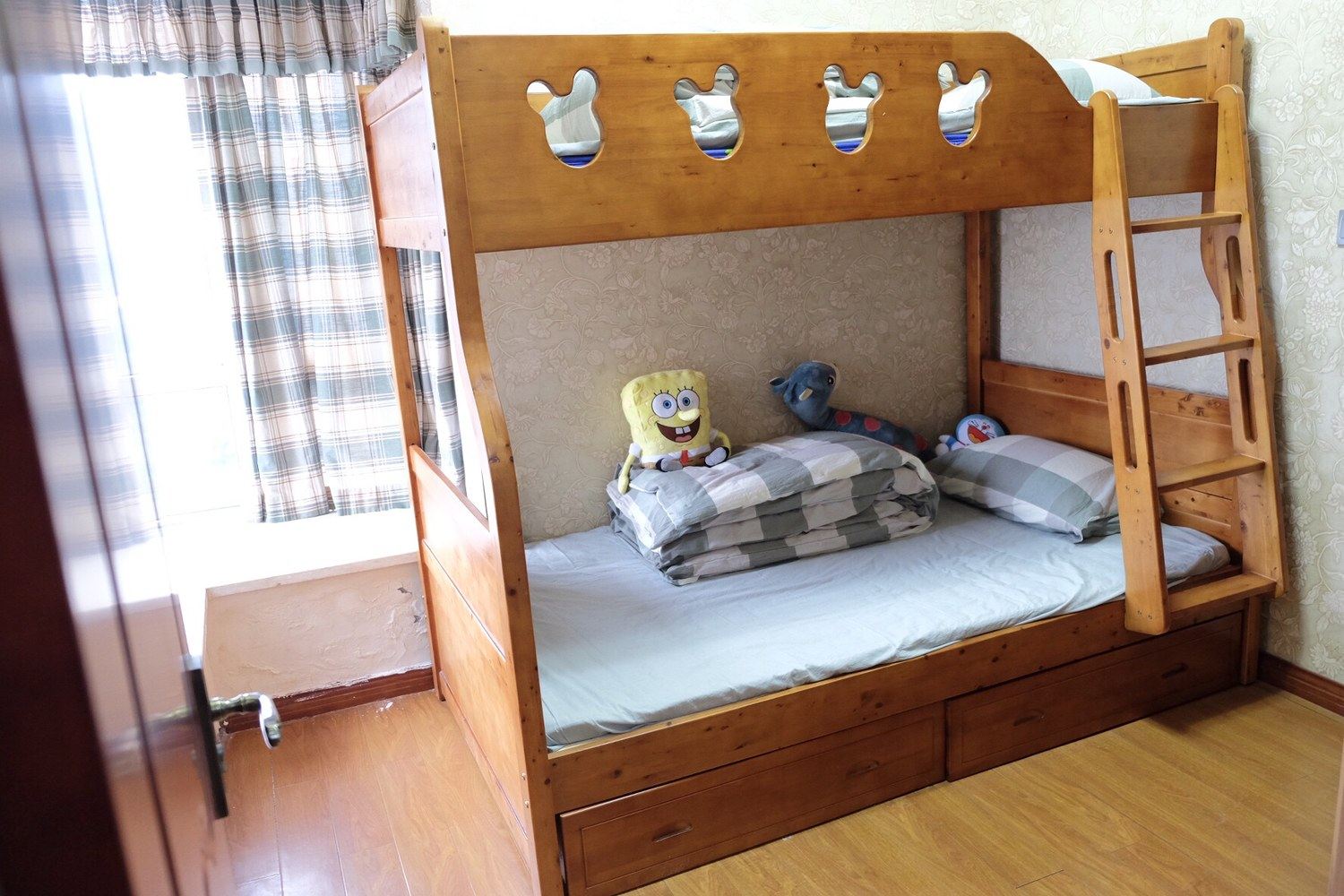 loft七室二厅套房