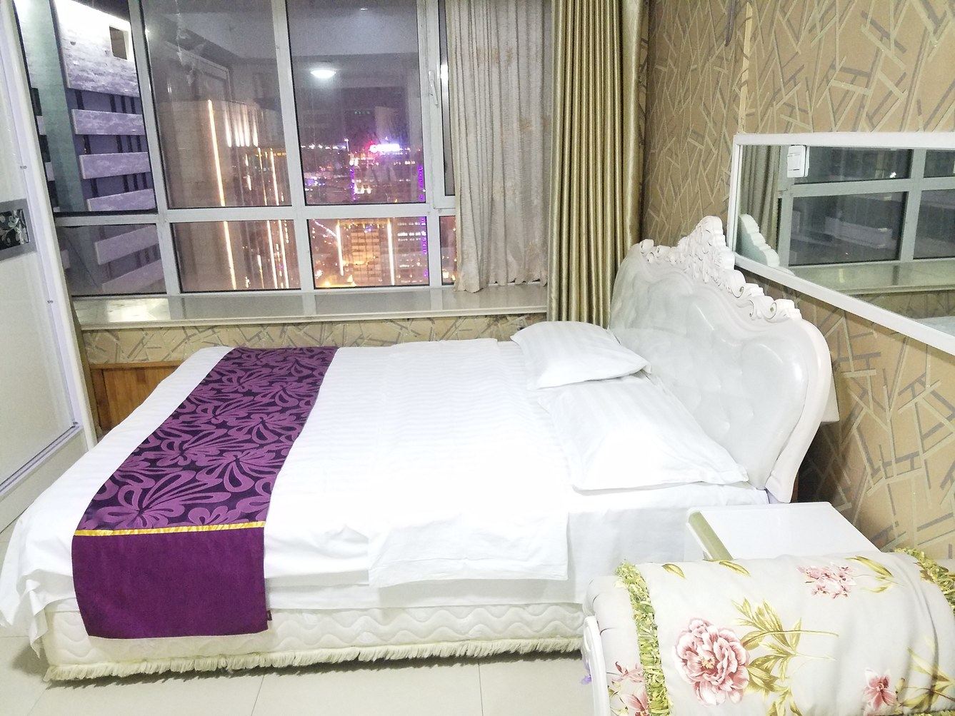 舒适度假一室大床房