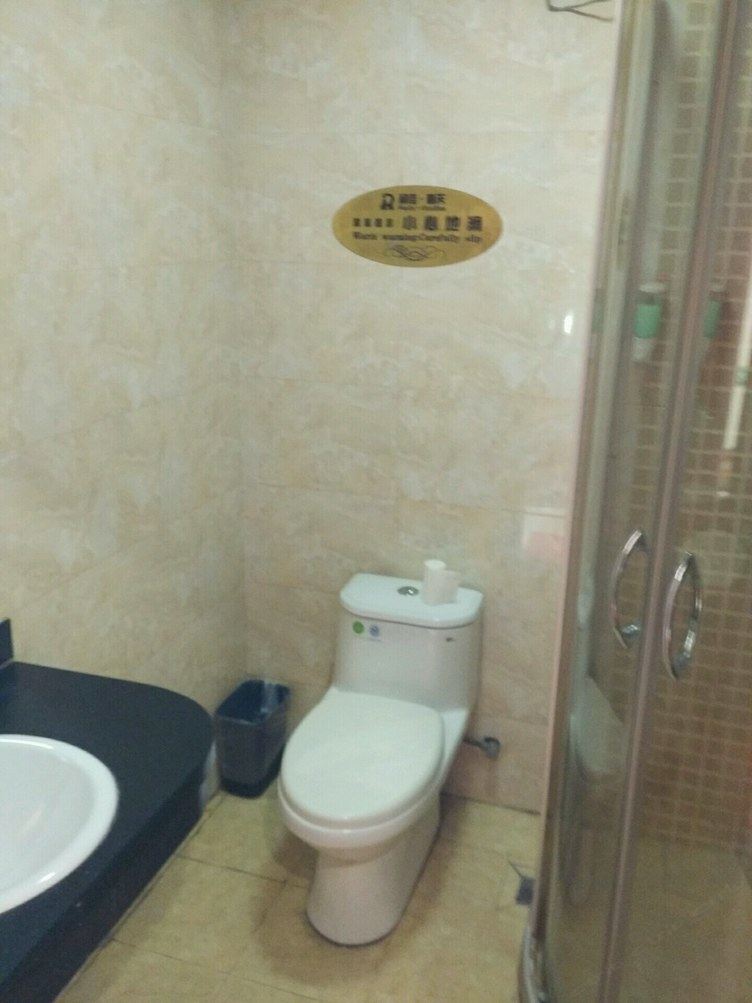 舒适双床房