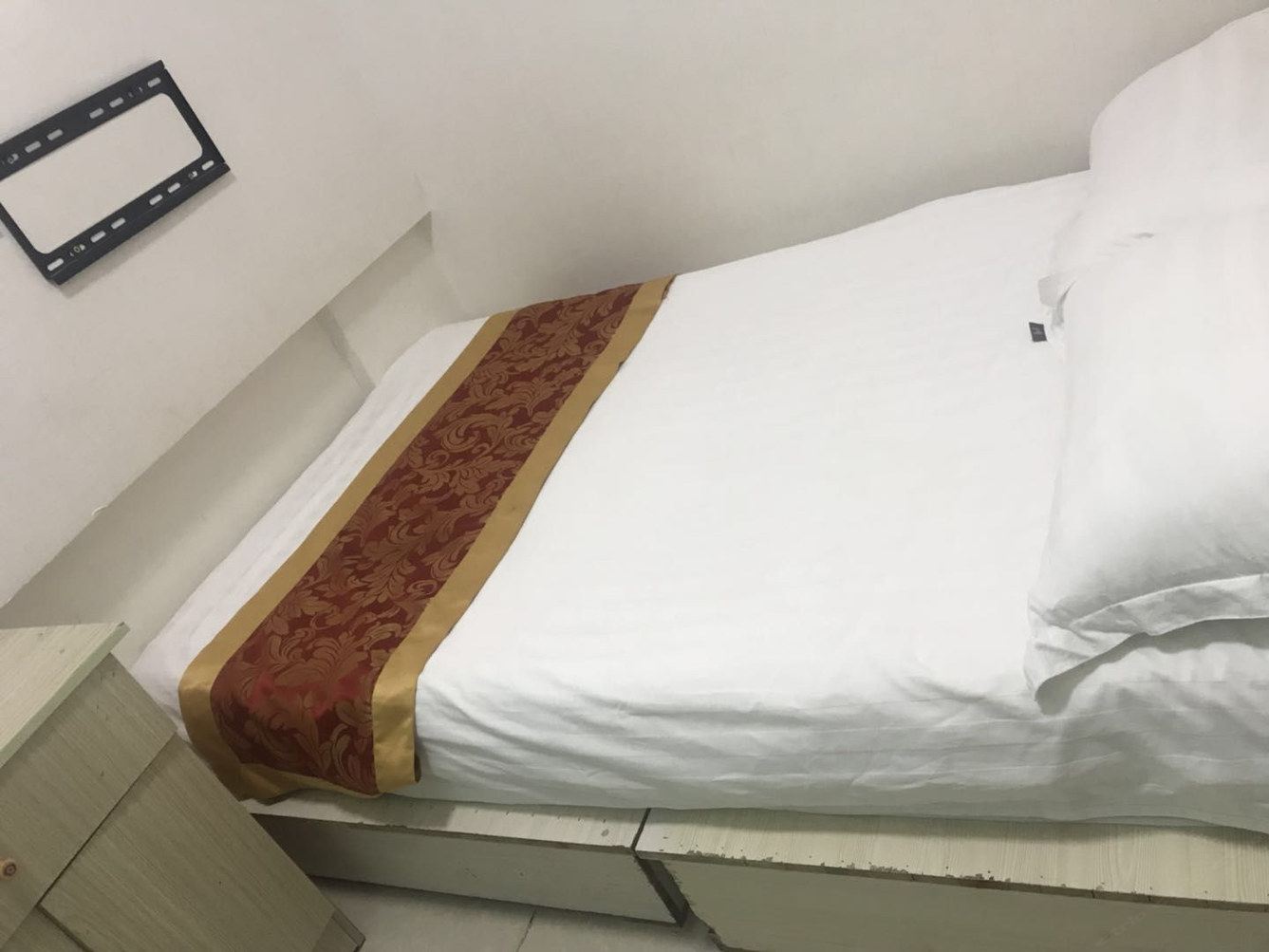特惠情侣大床房