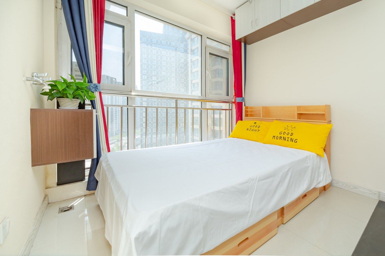 浪漫二室一厅套房