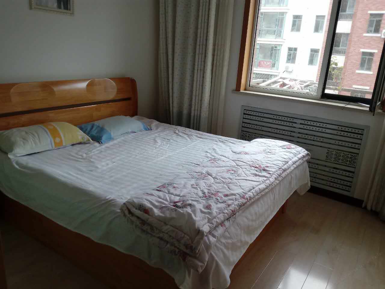 家庭三室一厅套房
