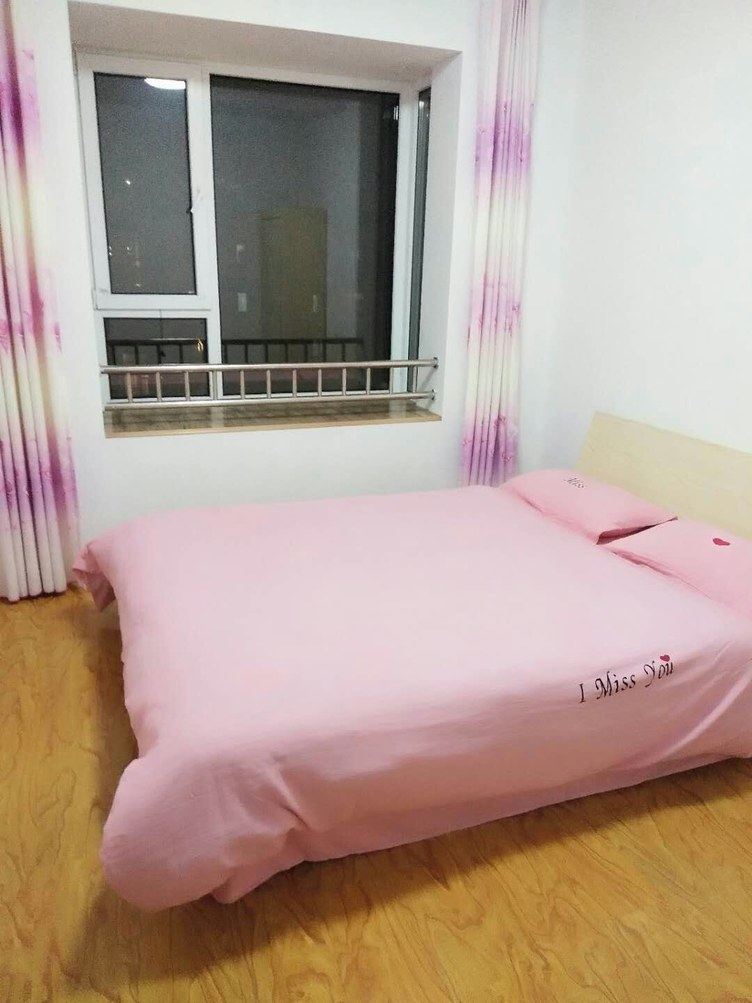 精装三室一厅套房