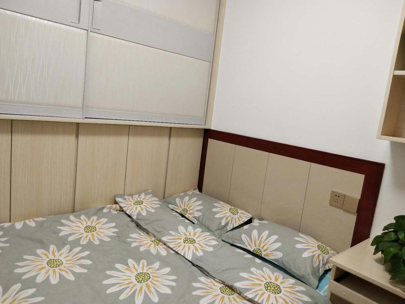 舒适精装二室一厅套房