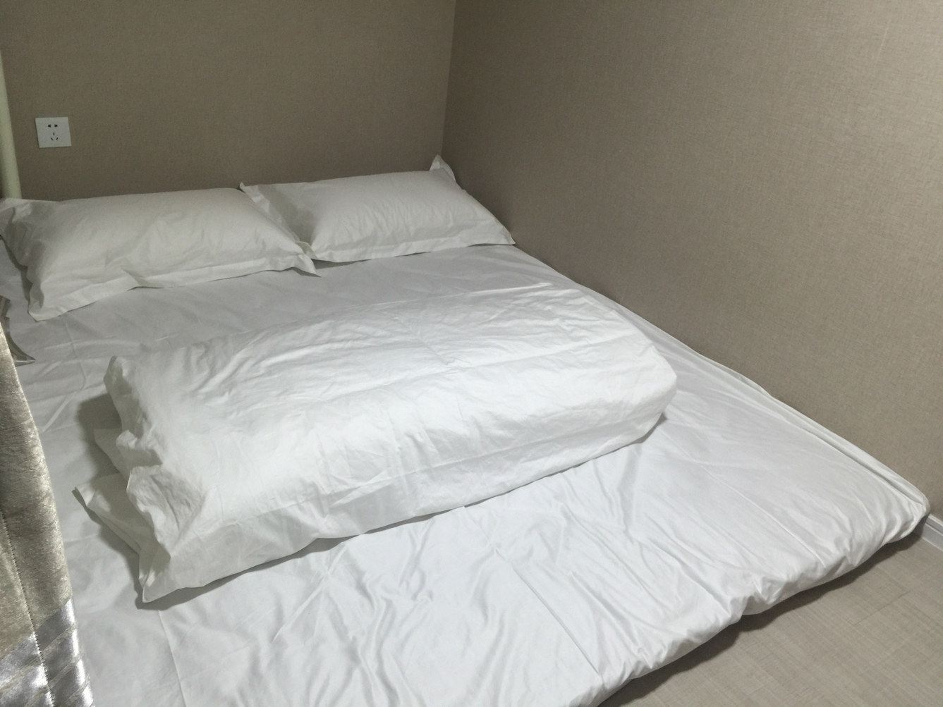 三室一厅套房