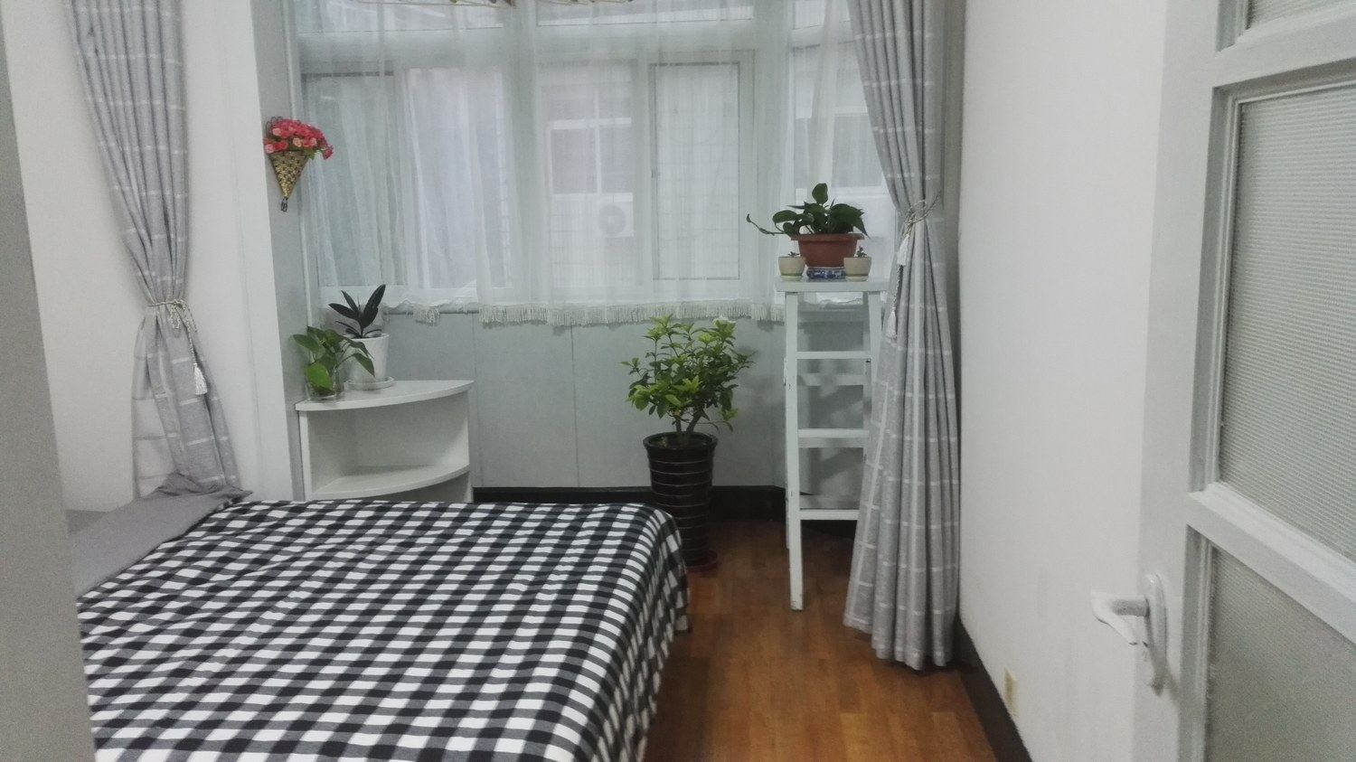 舒适温馨二室大床房