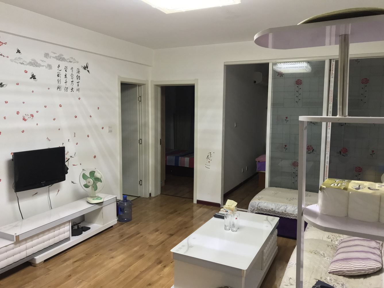 阳台二室一厅套房