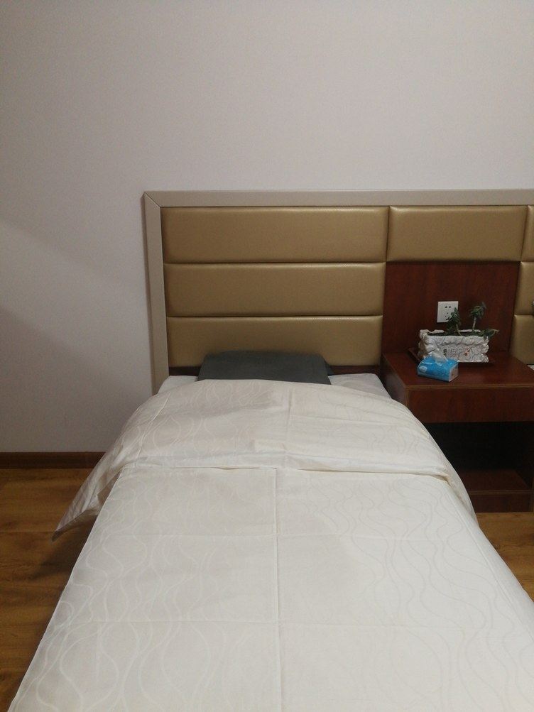 阳光家庭房
