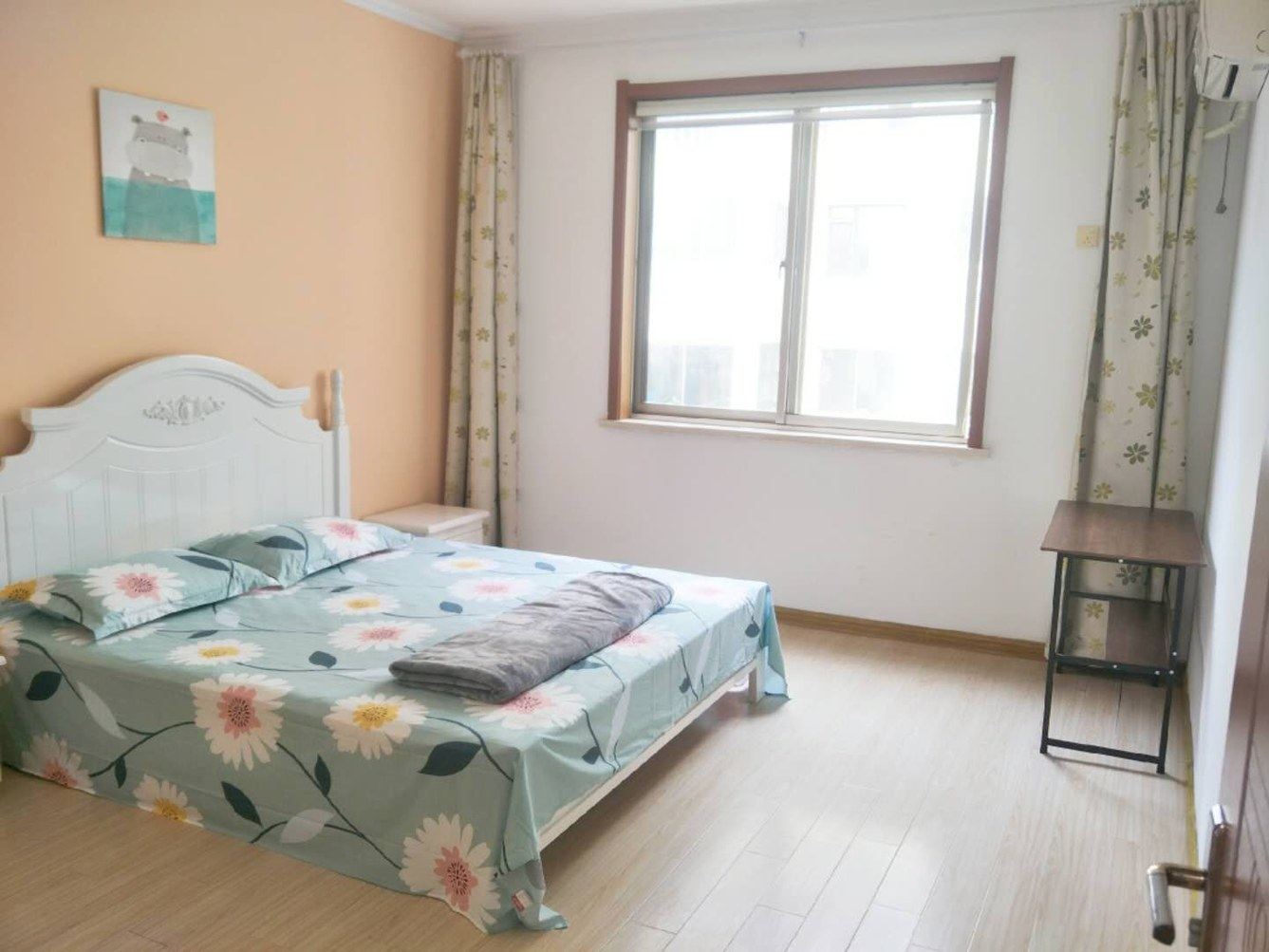 精致海景四室一厅套房