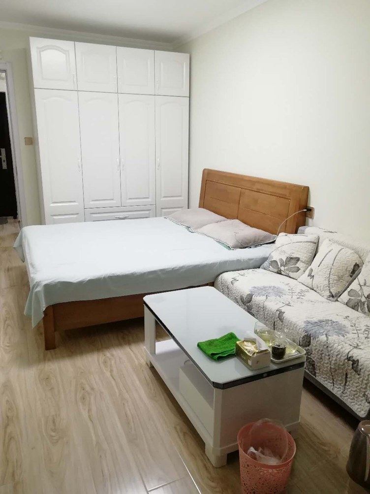精装二室大床房