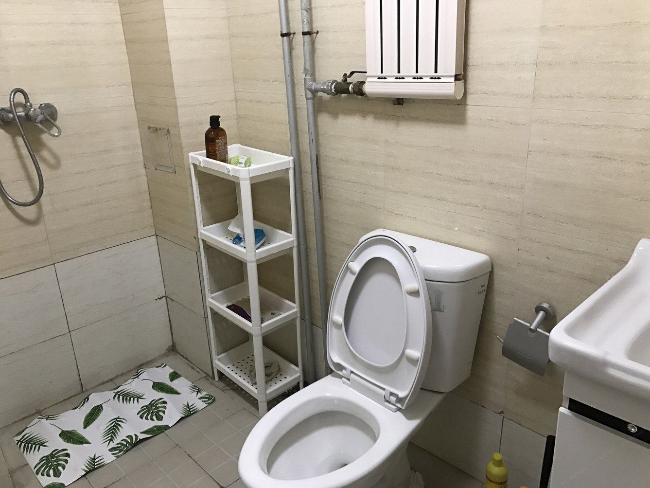 绿色一室大床房