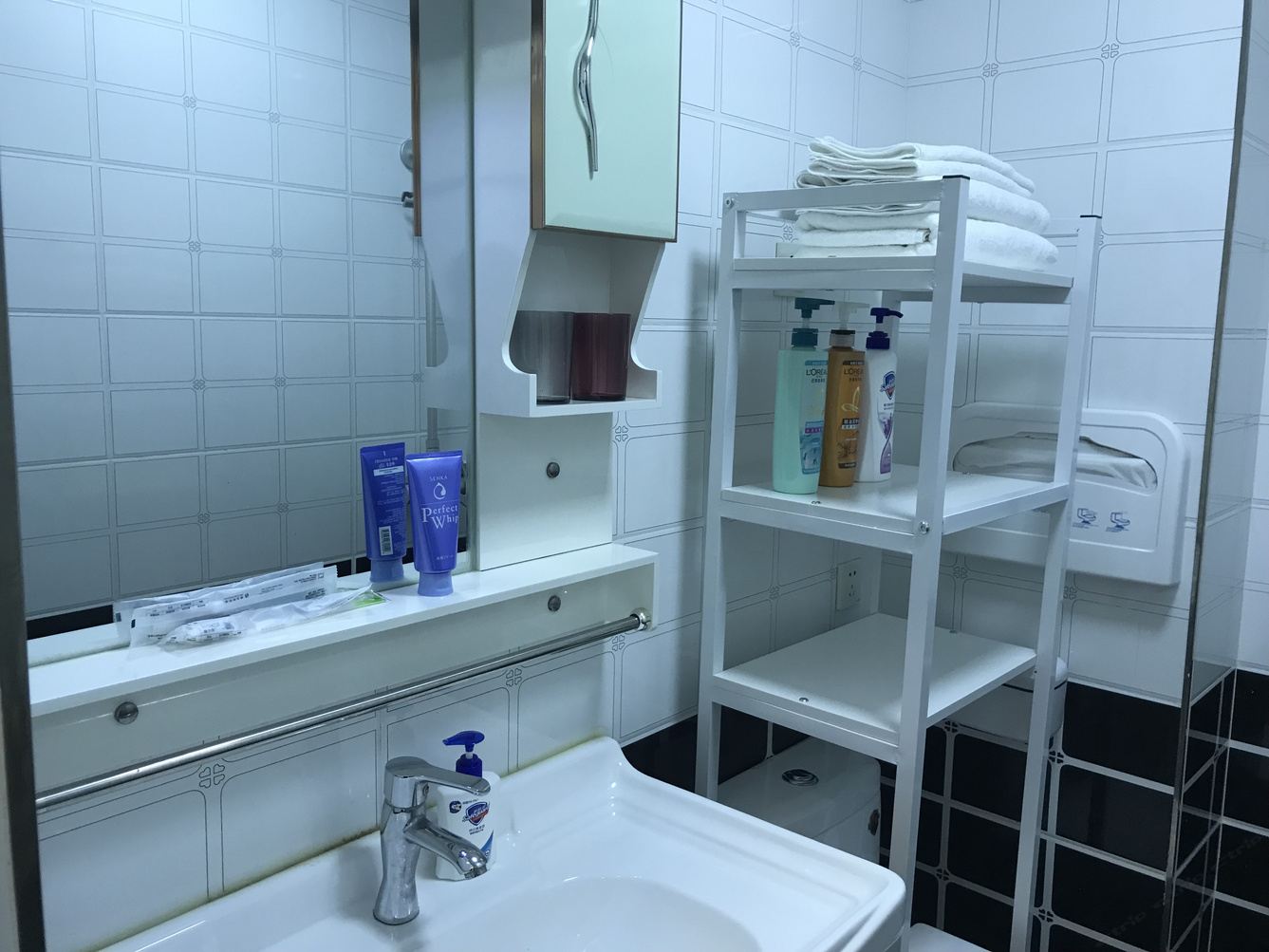 影院大床房