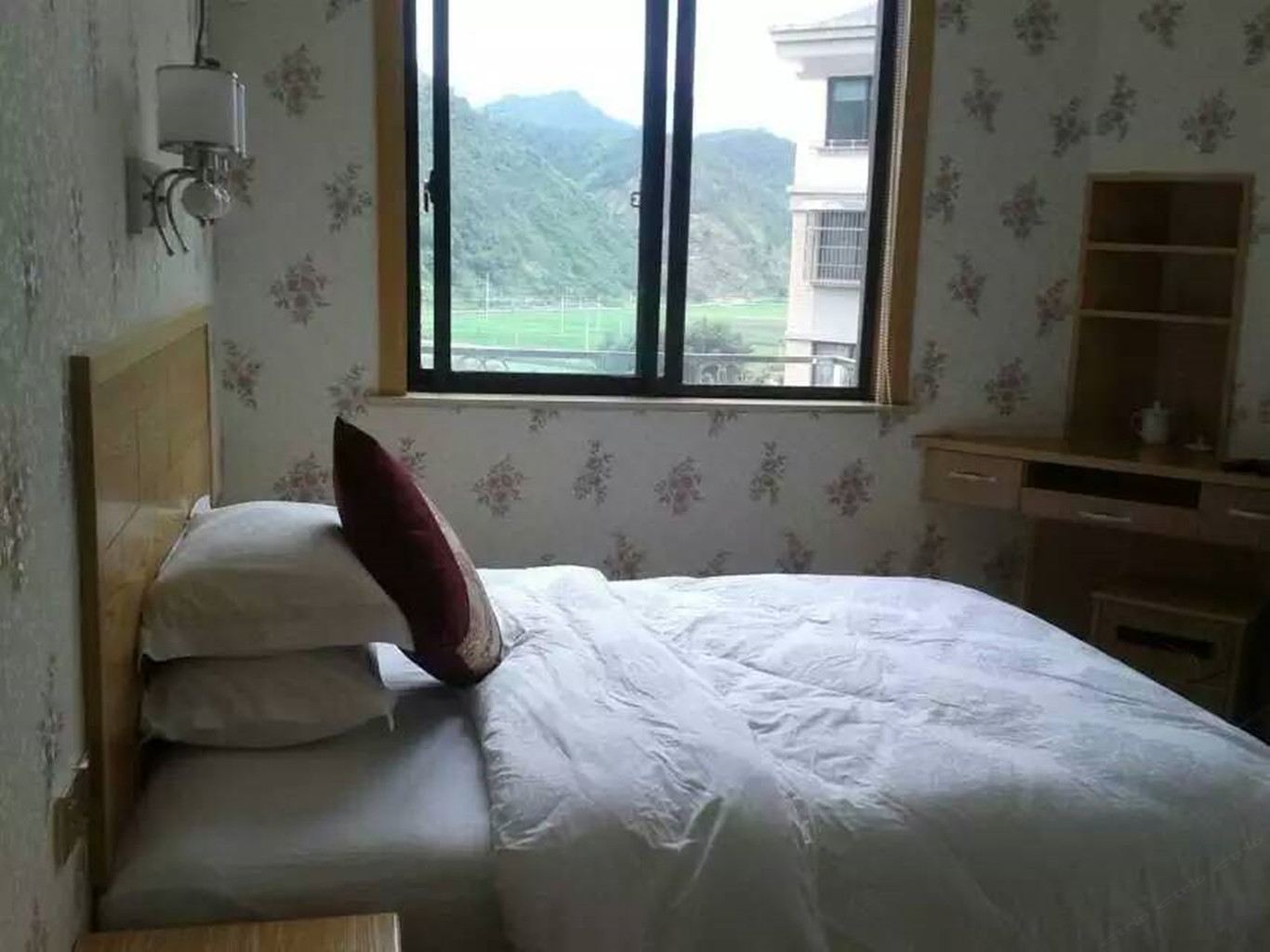 普通大床房
