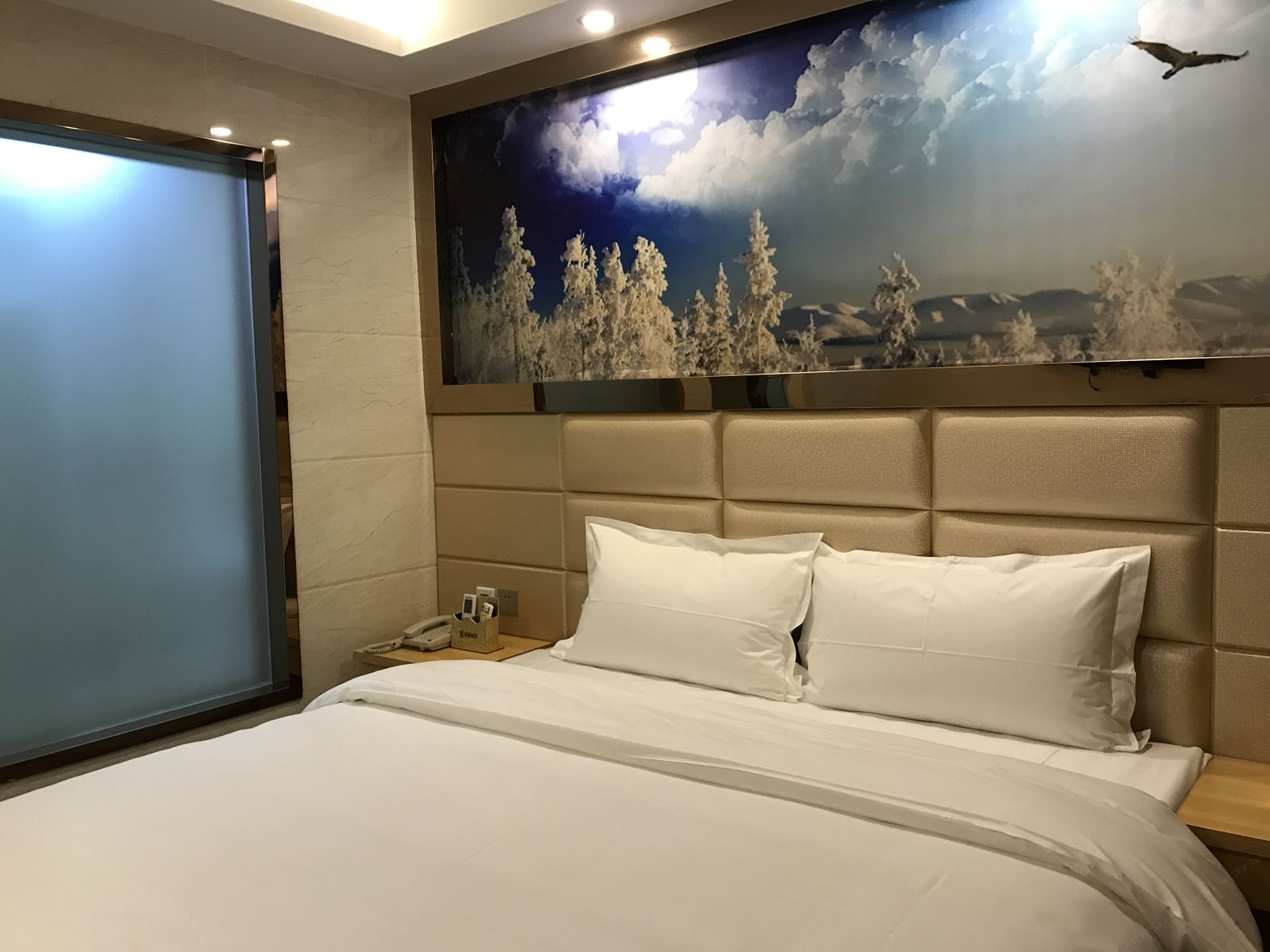 标准大床房