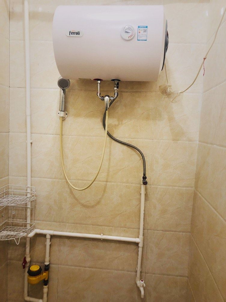 舒适阳光一室大床房