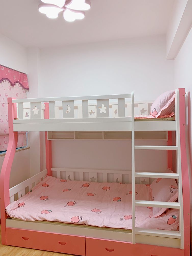 家庭三室一厅套房