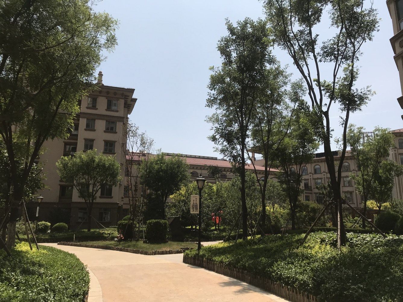 唐山朱建国公寓