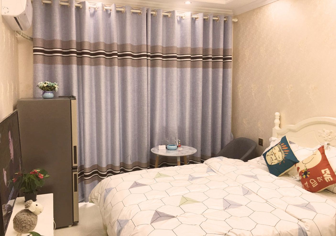 温馨大床房