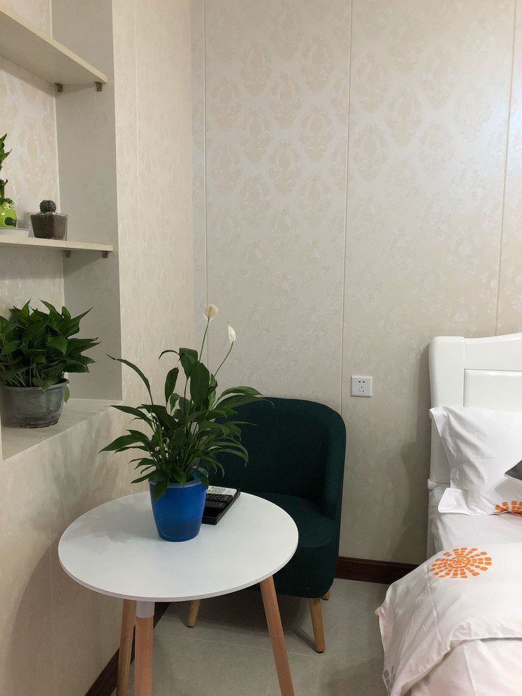 欢乐一室大床房