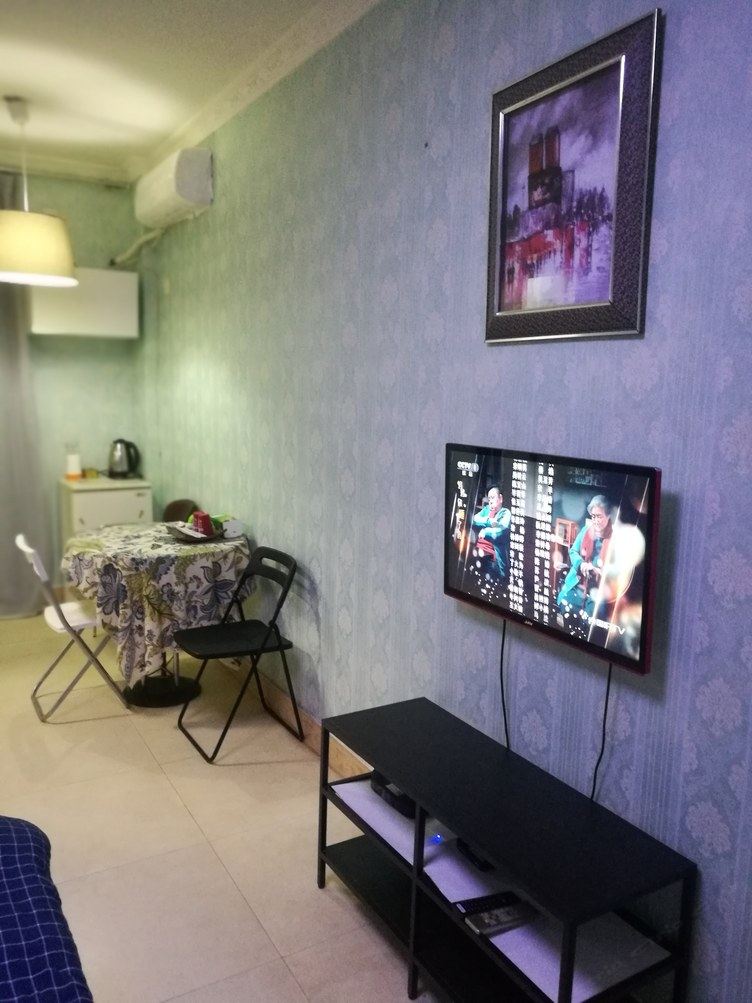欢乐一室大床房