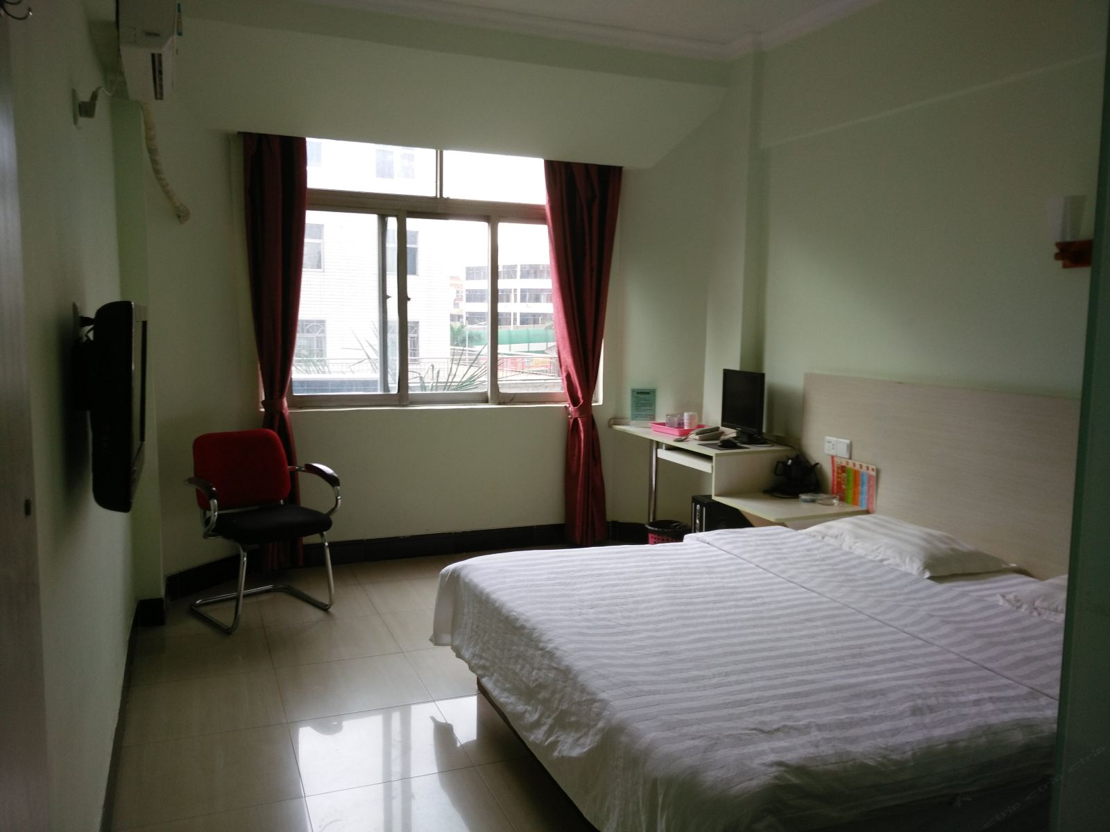 标准单床房