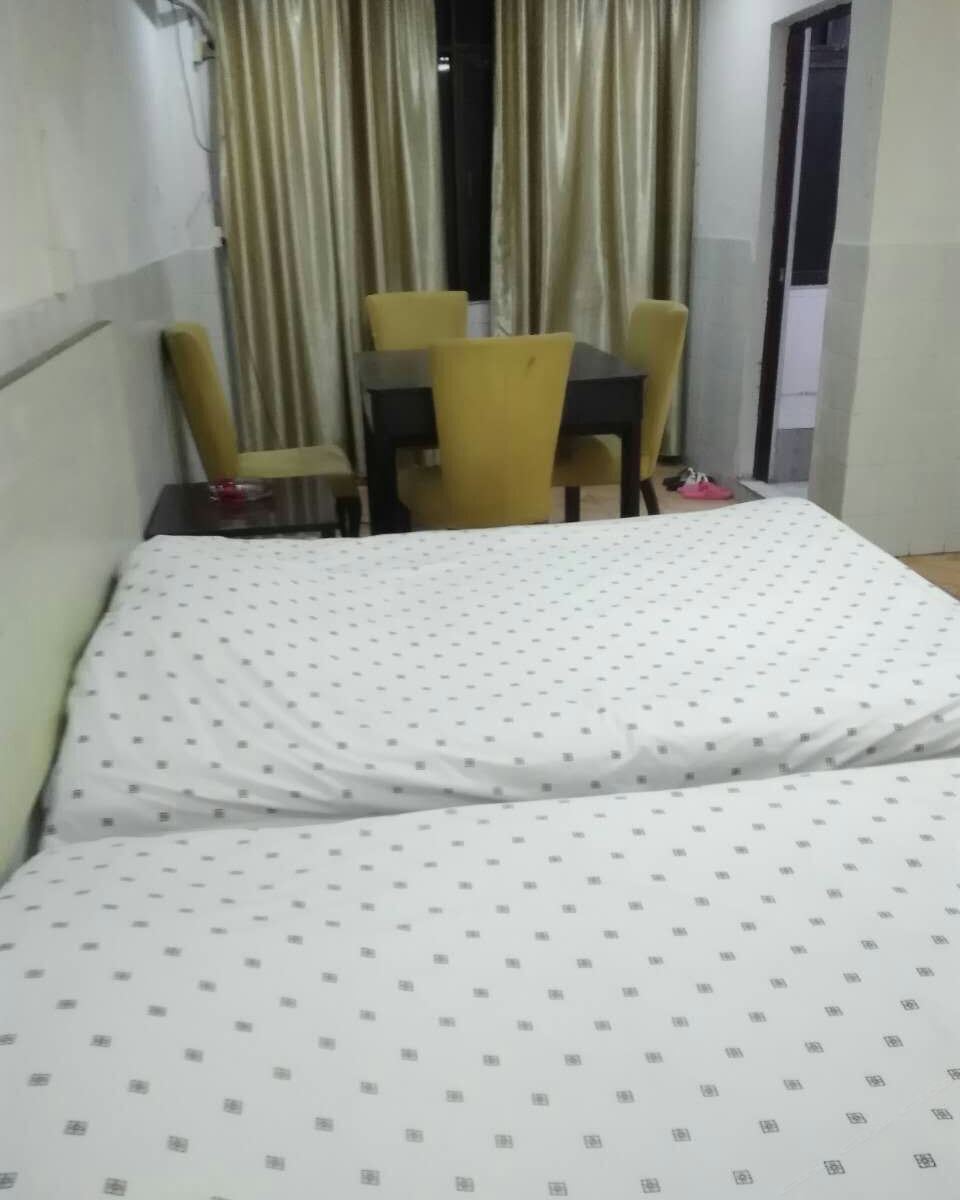 双人间