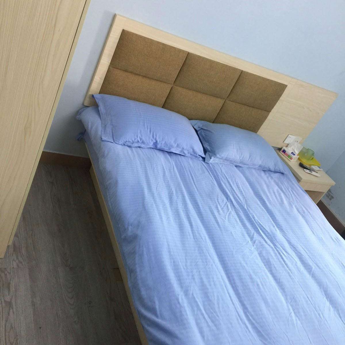 豪华大床房