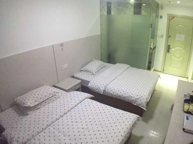 橙光双床间