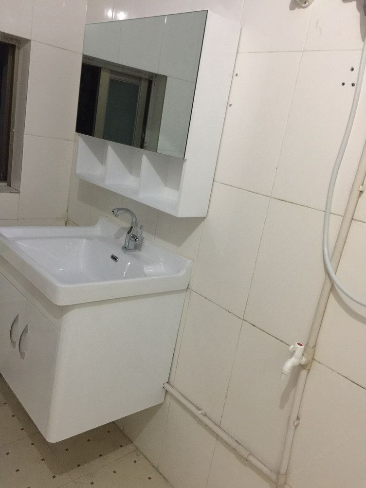 榻榻米一室单床房