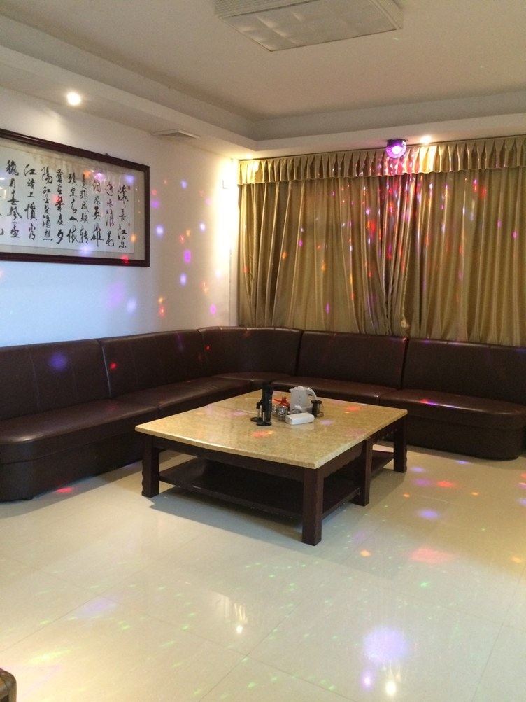 雅居四室一厅套房(无窗)
