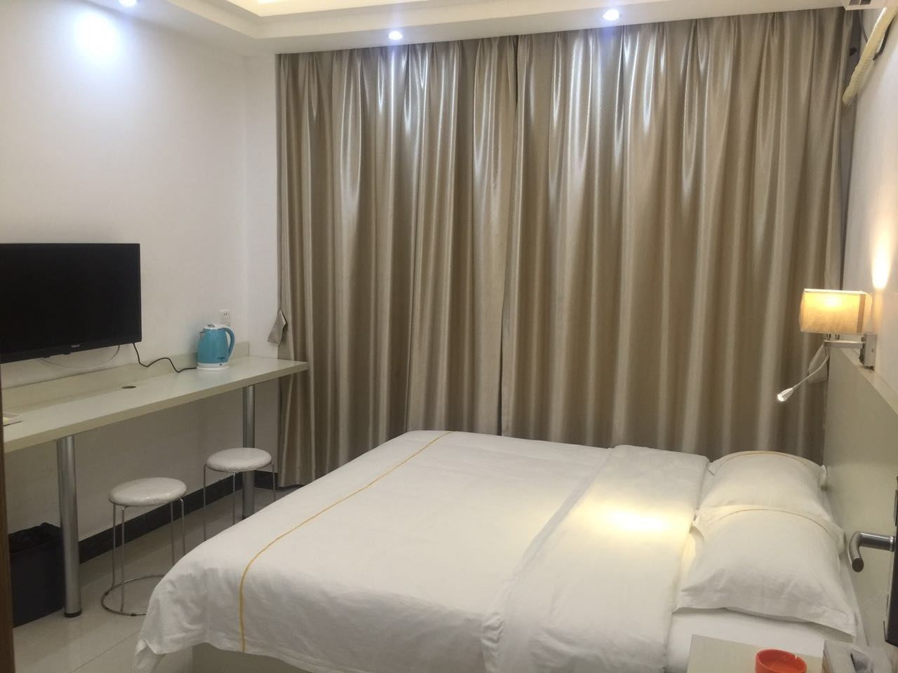 一室大床房