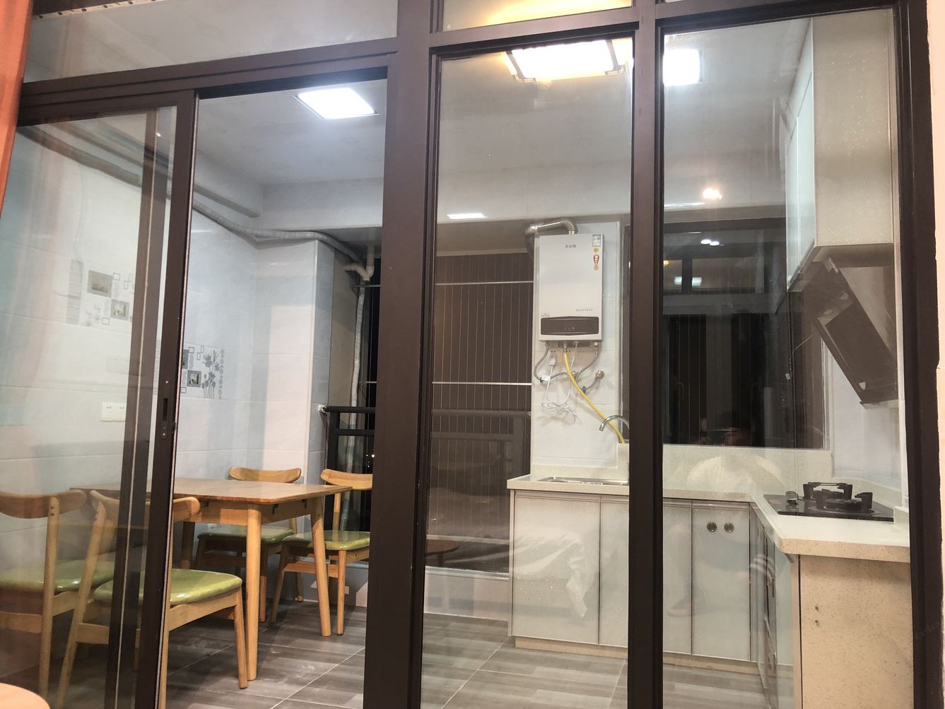一室大床房