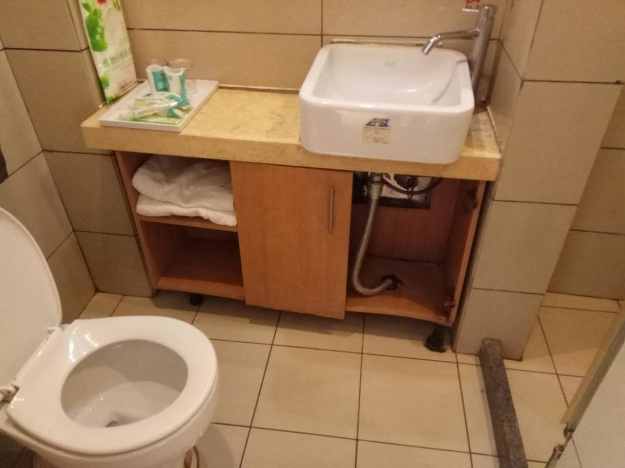 舒适精装一室一厅套房