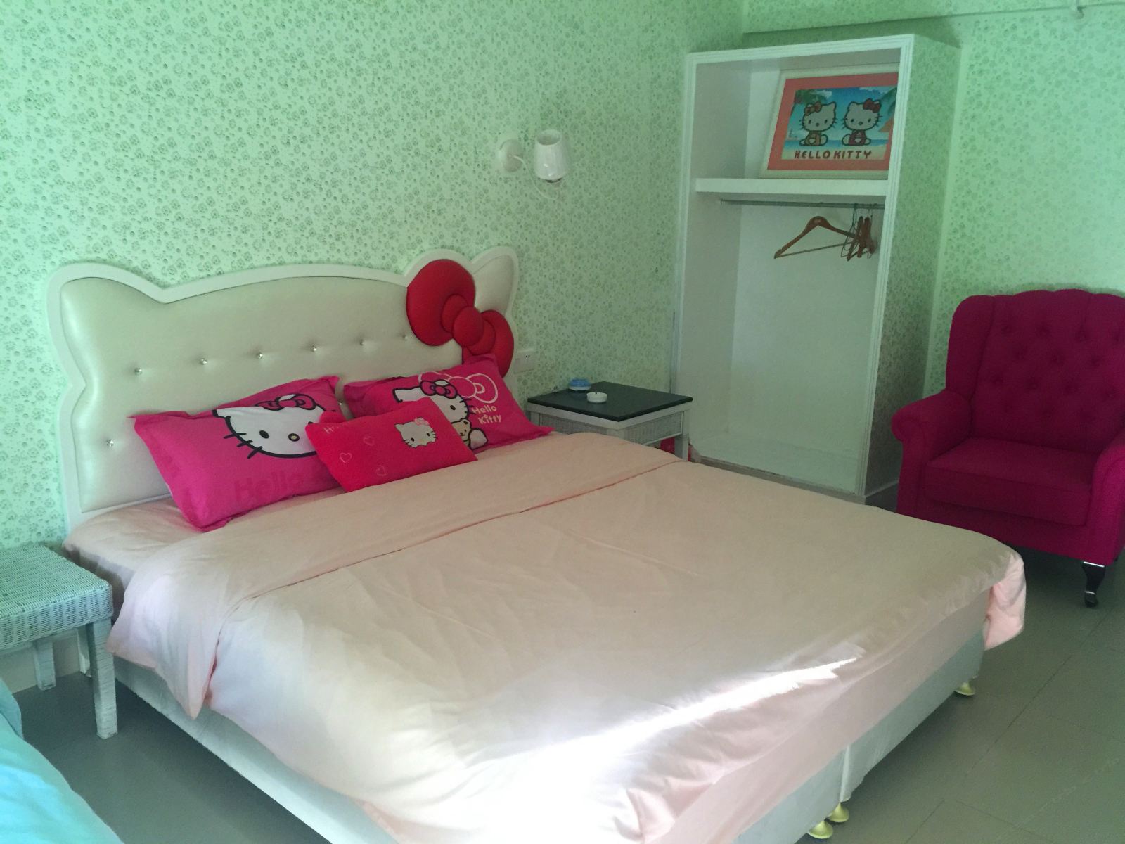 hellokitty主题大床房