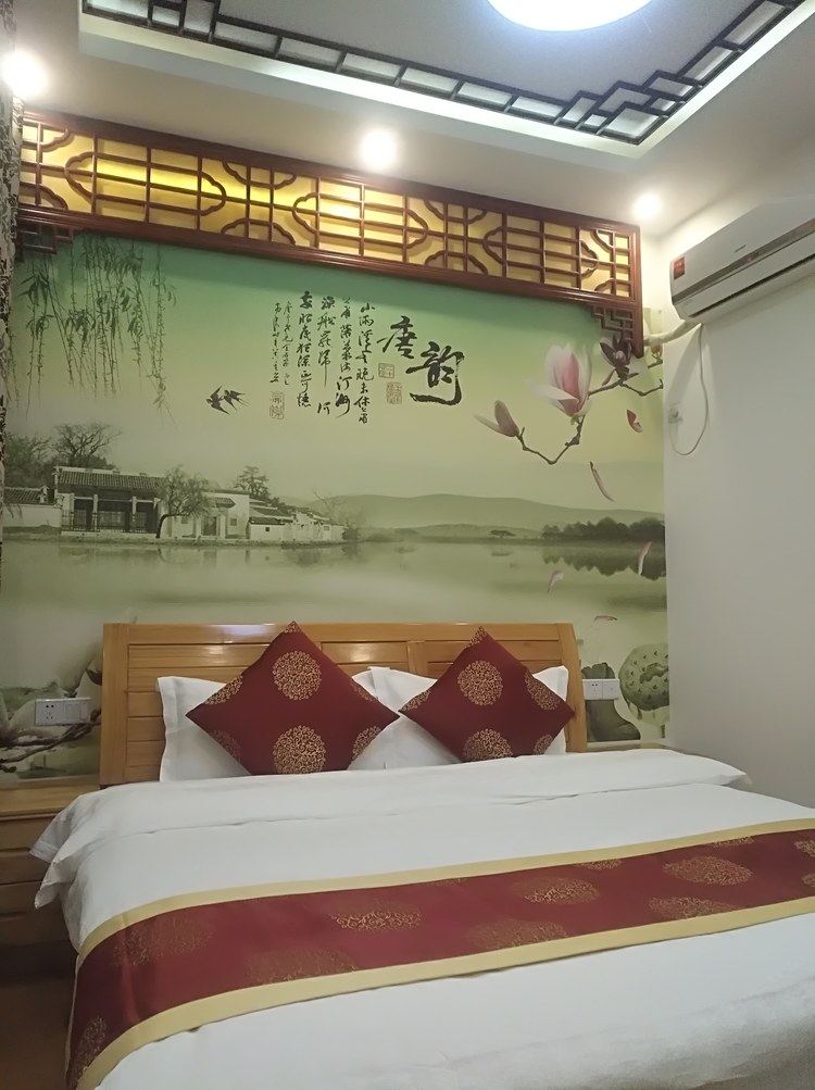 阳台观景大床房
