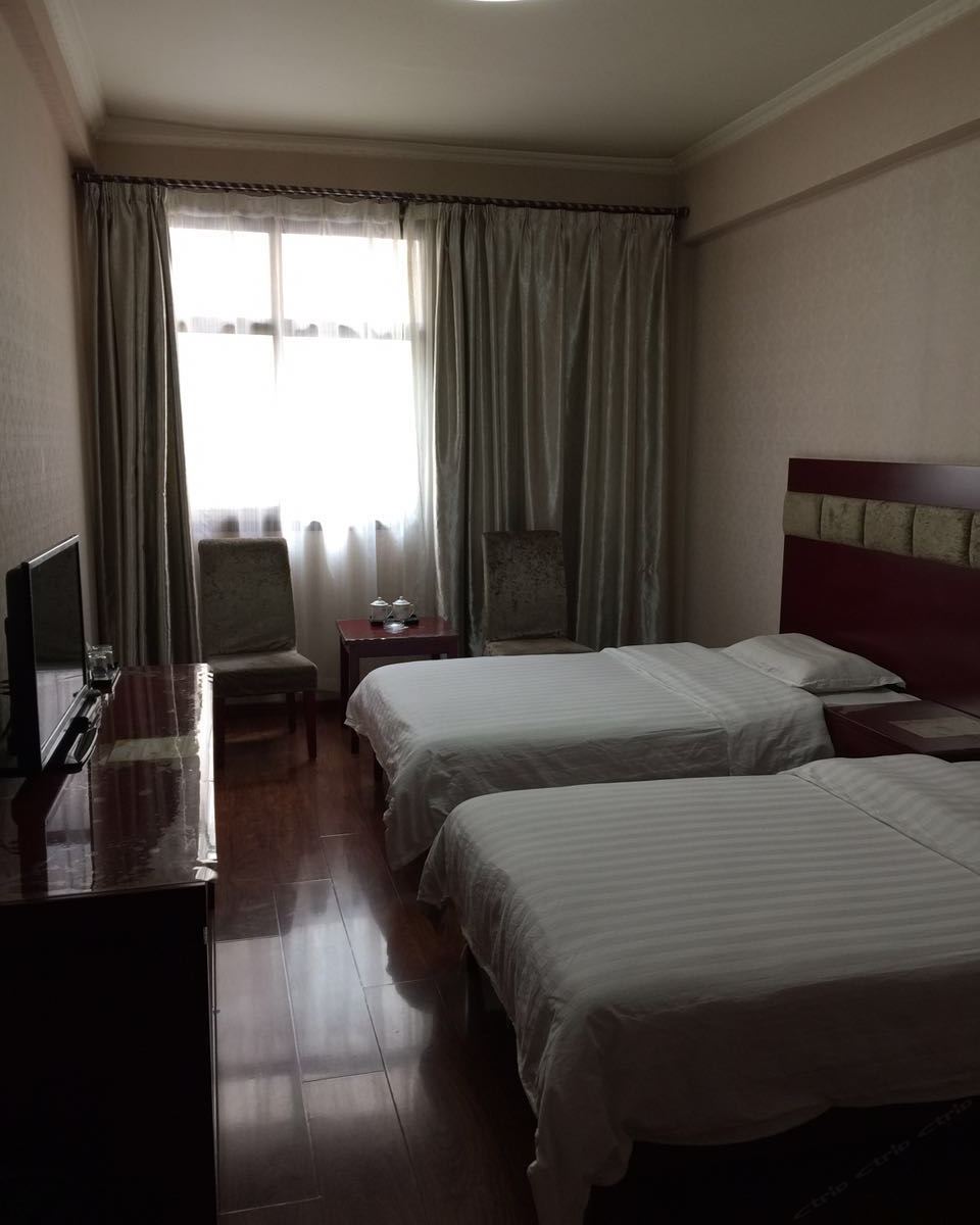 标准双床房