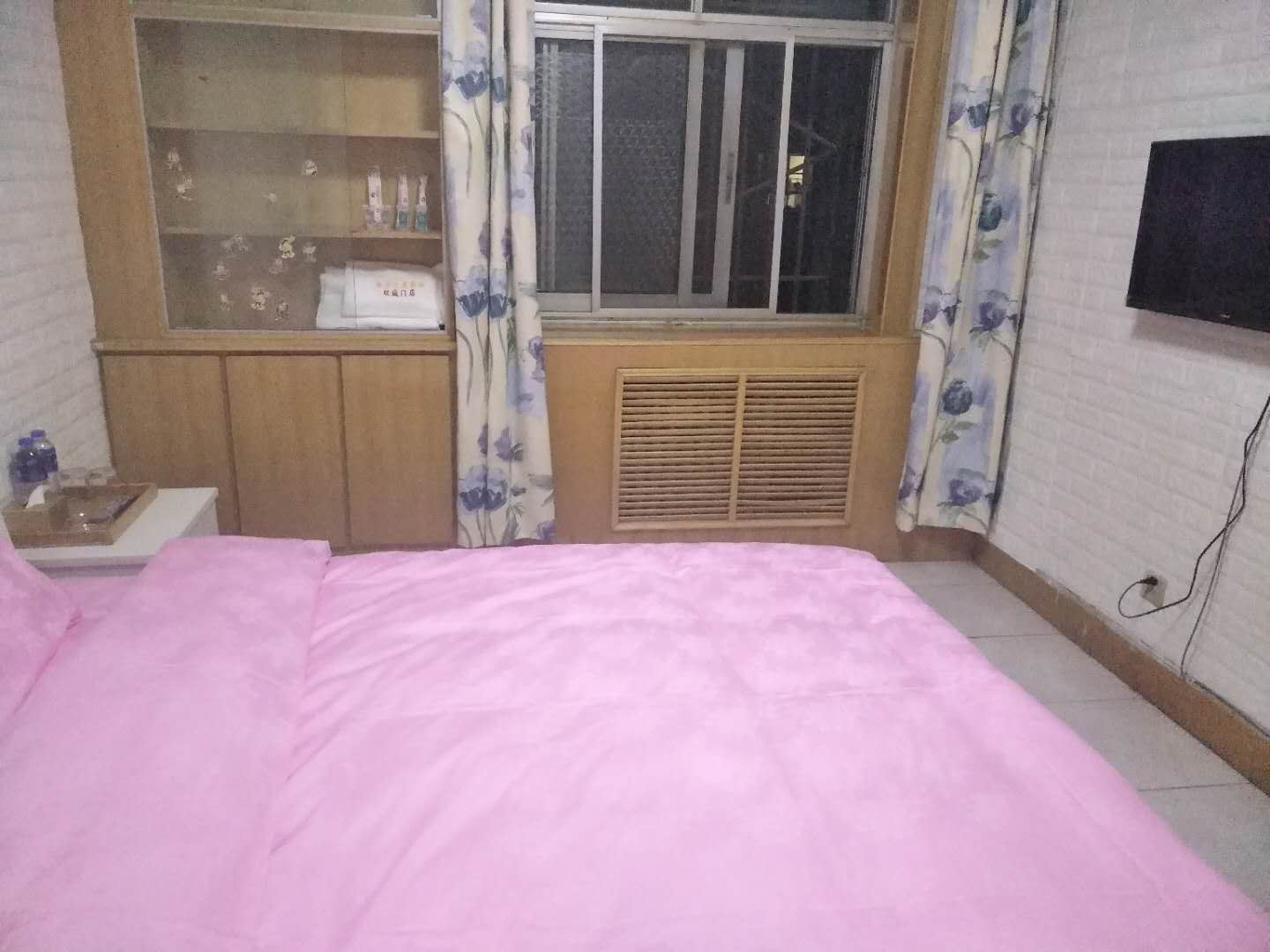 简约三室一厅套房