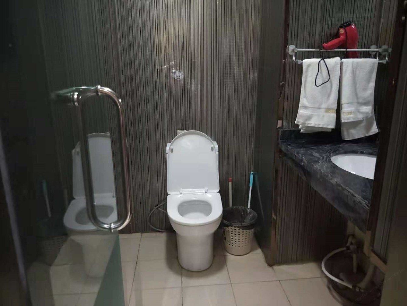 标准一室大床房